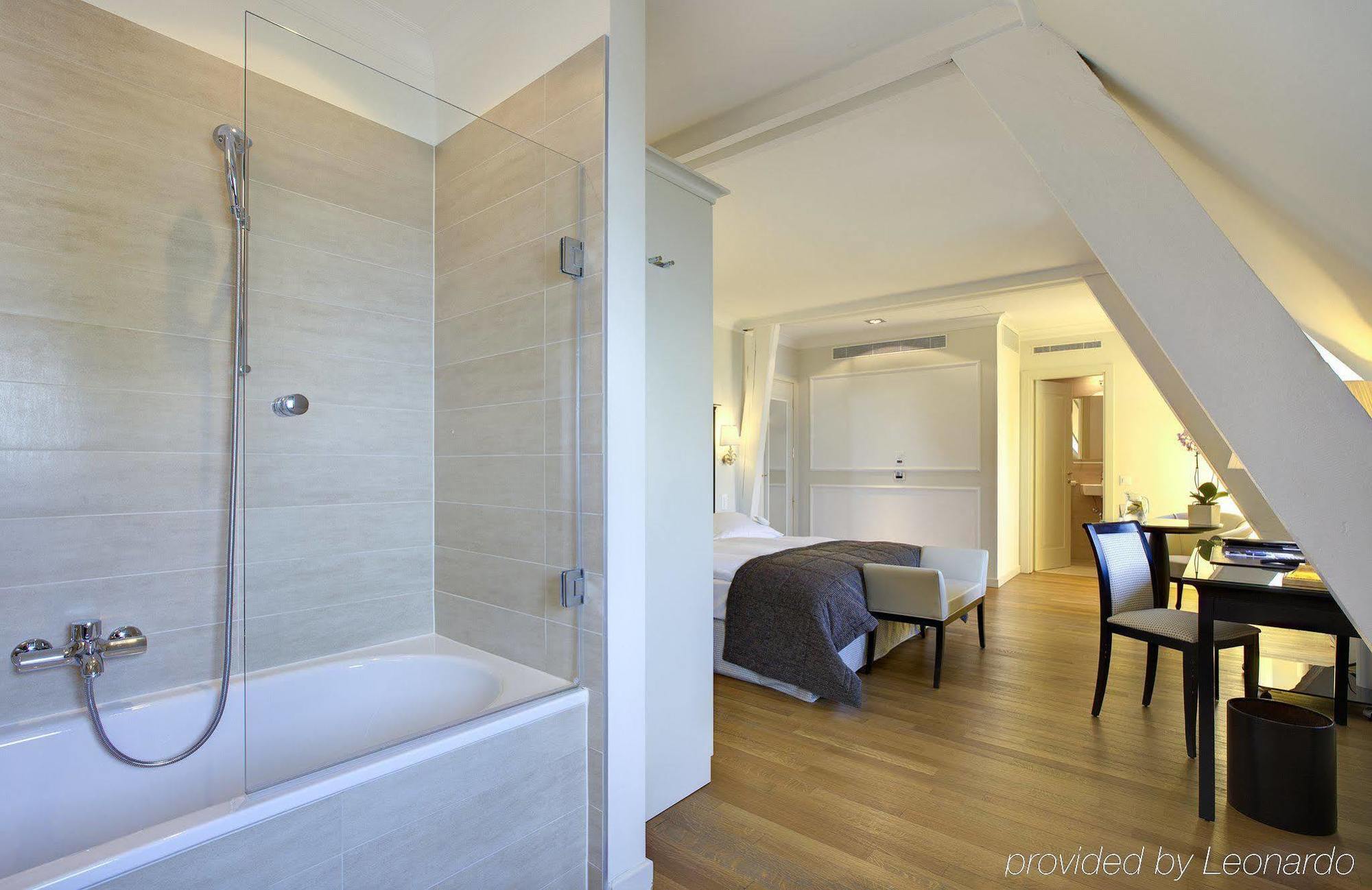 Hotel Chateau D'ouchy 4*